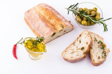 Zeytinli ciabatta ekmeği
