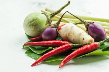 Tom kha çorba malzemeleri