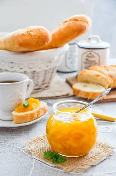 Mango reçel turşusu