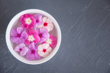 Spa ayarı çiçekli