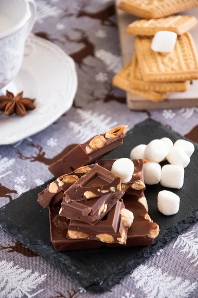 Chocolate, marshmallow and cookies. — Stock Photo, Image