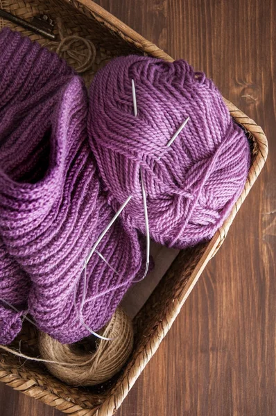 Örgü. Örgü iğne ve iplik