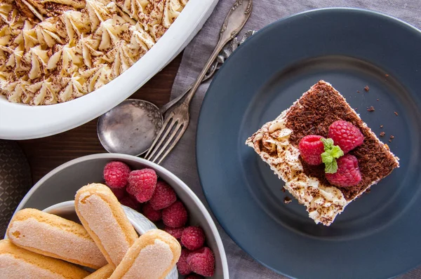 Home Made Traditional Italian Dessert Tiramisu — Stock Photo, Image