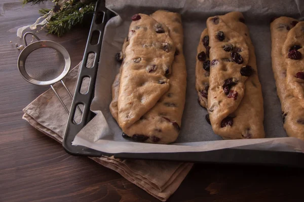 Geleneksel Alman noeli shtollen hazırlanması süreci