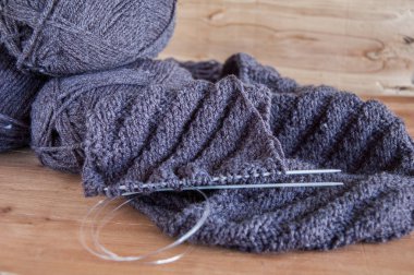 kanca ve örgü iplik kroşe