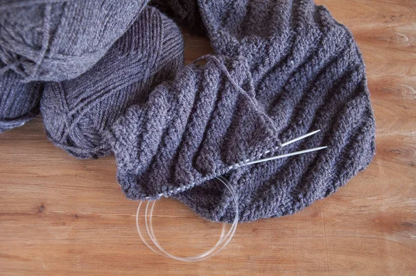 kanca ve örgü iplik kroşe