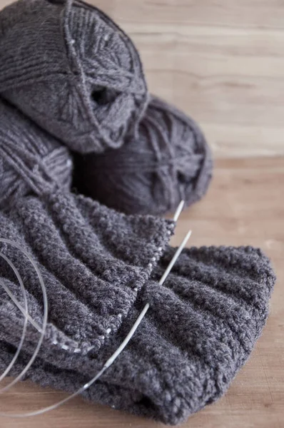 kanca ve örgü iplik kroşe