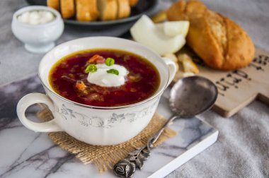 Geleneksel Rus Ukrayna pancar (borsch çorbası)