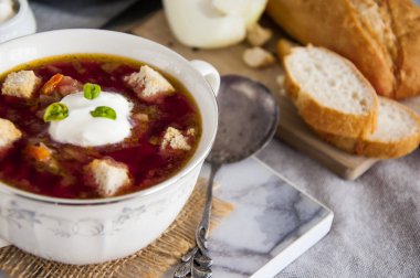 Geleneksel Rus Ukrayna pancar (borsch çorbası)