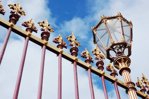 Fener ile kale dekoratif Panjur çit