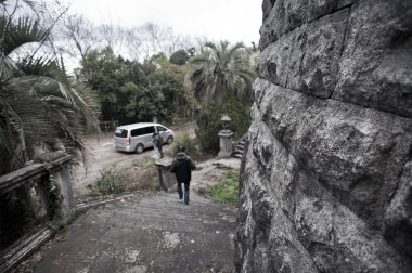 eski terk edilmiş bir otel