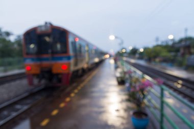 Vintage tren kırsal Tren İstasyonu'na geçme 