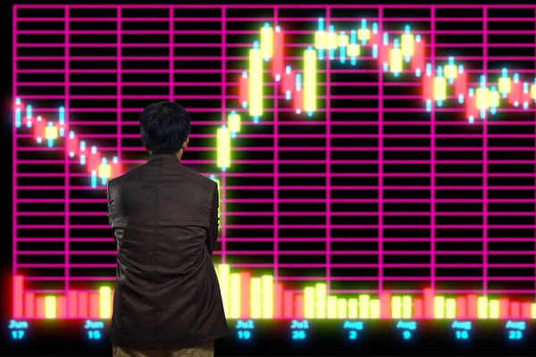 Aziatische Man of man kijken naar Stock Trading gegevens grafiek op Display — Stockfoto