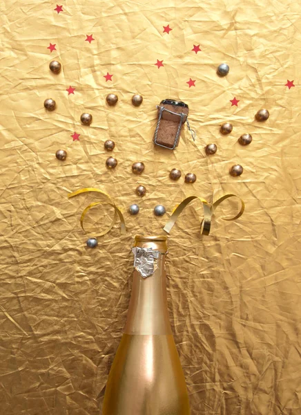 Gold champaagne bottle opening — Stock Photo, Image