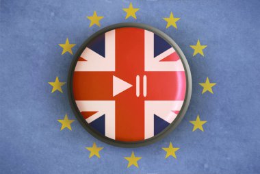 eu ve uk bayrak arkaplanına karşı rötar çalma düğmesini Brexit durdurdu