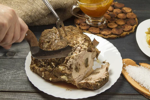 Bistecca fritta con verdure in lamina — Foto Stock