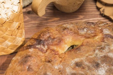 Rustik sıcak pasta doldurma ile