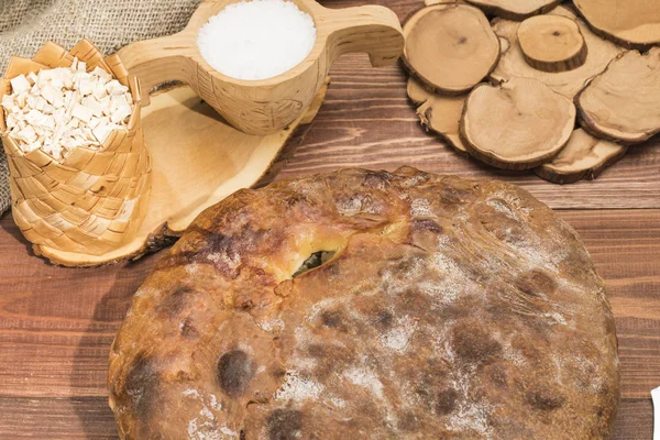 Rustik sıcak pasta doldurma ile