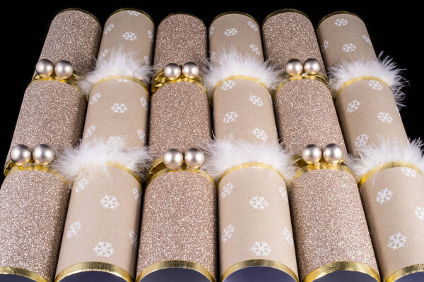 Традиционный рождественский крекер
