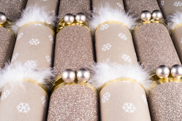 Traditionele Christmas Crackers — Stockfoto