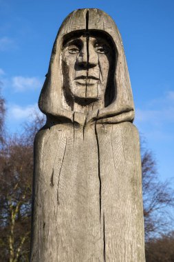 Waltham Abbey meşe heykel
