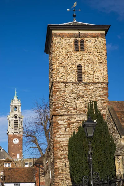 Holy Trinity Church and Colchester Town Hall — Stock Photo, Image