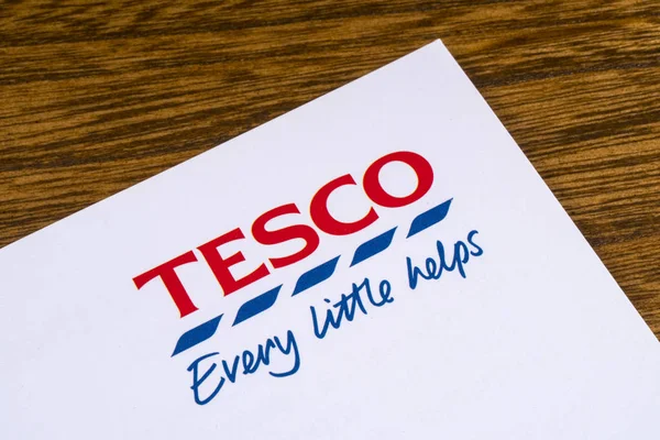 Logotipo del supermercado Tesco — Foto de Stock