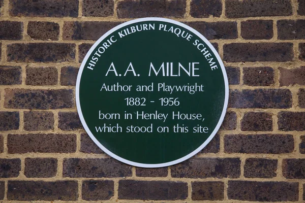 AA Milne πλάκα στο Λονδίνο — Φωτογραφία Αρχείου
