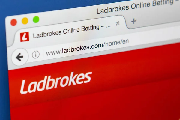 Ladbrokes の賭けるウェブサイト — ストック写真