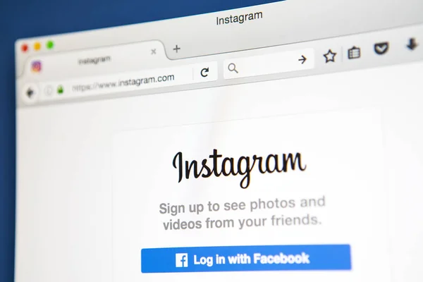 Instagram Website on a Computer Screen — Stock Photo, Image