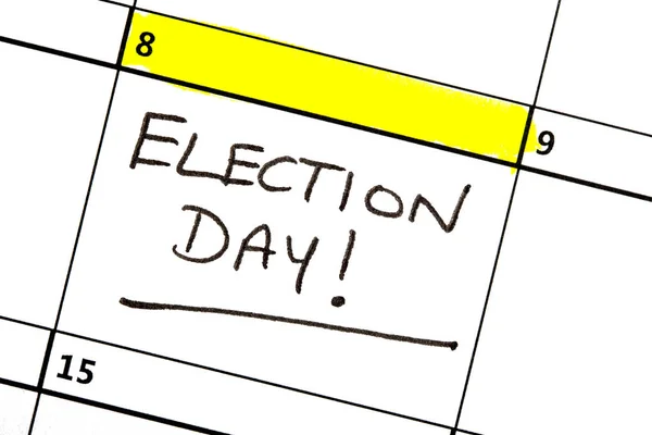 カレンダーで強調表示されている選挙の日 — ストック写真