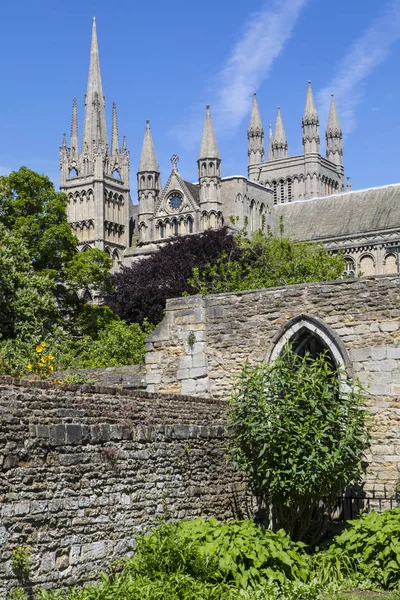 Peterborough Cathedral in the UK — Stock Photo, Image