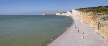 Yedi Kızkardeşler tebeşir kayalıklarla East Sussex'deki / daki