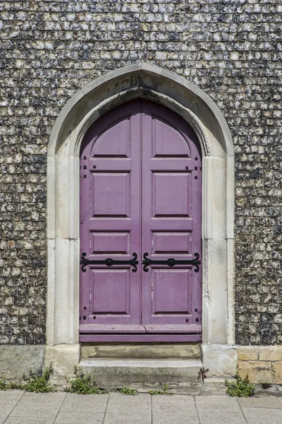 Dörröppning i St. Michaels kyrka i Lewes — Stockfoto