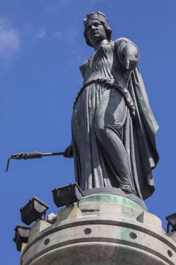 Sütun Lille Tanrıça