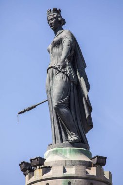 Lille Tanrıça sütun