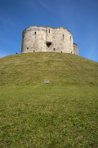 York Cliffords Kulesi