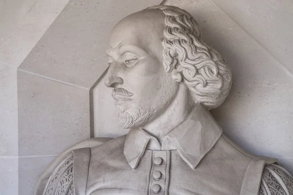 威廉莎士比亚雕塑在伦敦 — 图库照片