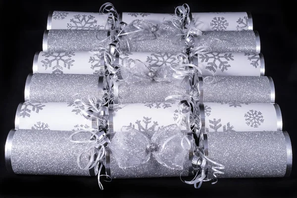 Traditionella Christmas Crackers — Stockfoto