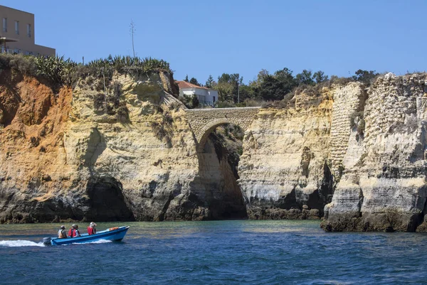 A Praia da Batata az Algarve híd — Stock Fotó