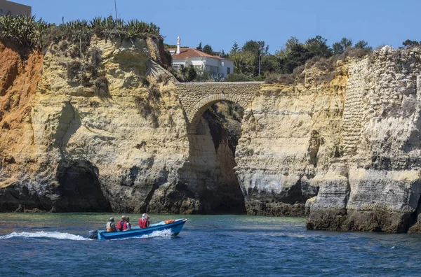 A Praia da Batata az Algarve híd — Stock Fotó