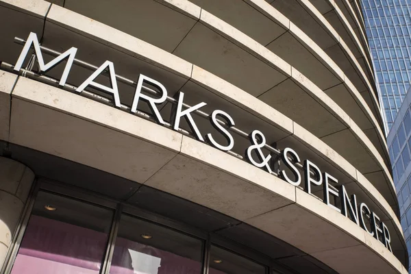 Marks and Spencer Logo in London — Stock Photo, Image