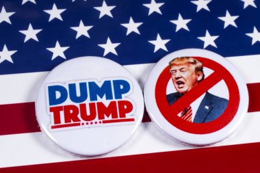 Anti-Trump rozetleri