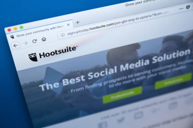 HootSuite Web sitesi