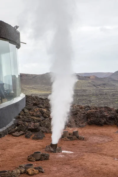 Geotermiska experiment på nationalparken Timanfaya — Stockfoto
