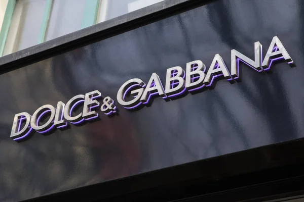 Dolce και Gabbana κατάστημα λιανικής πώλησης — Φωτογραφία Αρχείου