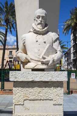 Denia 'daki Miguel de Cervantes Heykeli