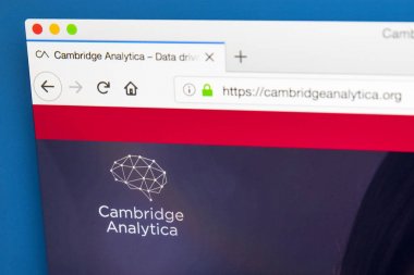 Londra, İngiltere - 29 Mart 2018: Cambridge Analytica - İngiliz siyasi danışmanlık şirketi, üzerinde 29 Mart 2018 için resmi web sitesi ana sayfası.
