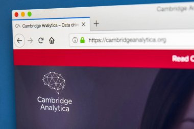 Londra, İngiltere - 29 Mart 2018: Cambridge Analytica - İngiliz siyasi danışmanlık şirketi, üzerinde 29 Mart 2018 için resmi web sitesi ana sayfası.