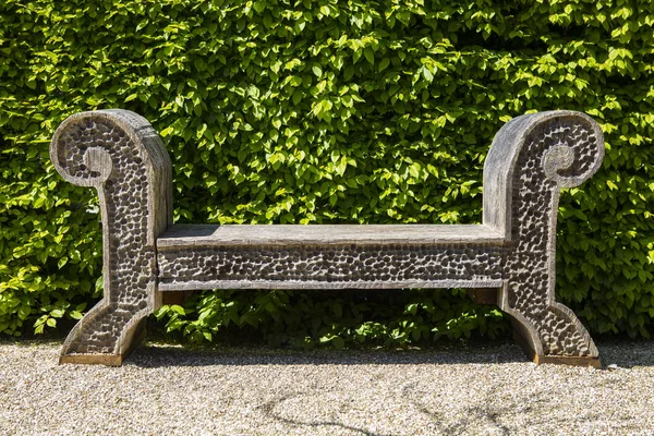 Arundel Kalesi bahçeleri koltukta — Stok fotoğraf
